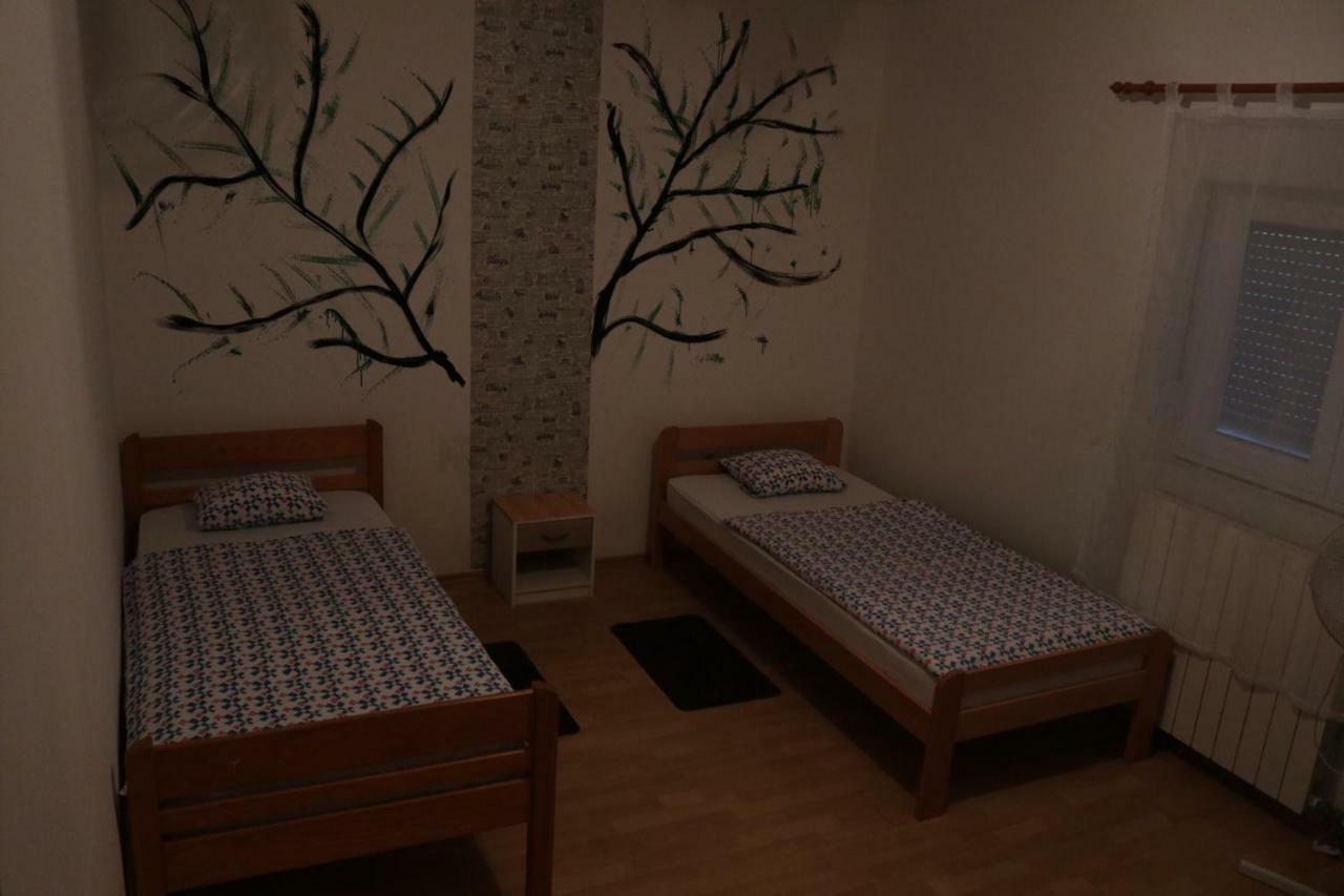 Green Hostel Zadar Exterior photo